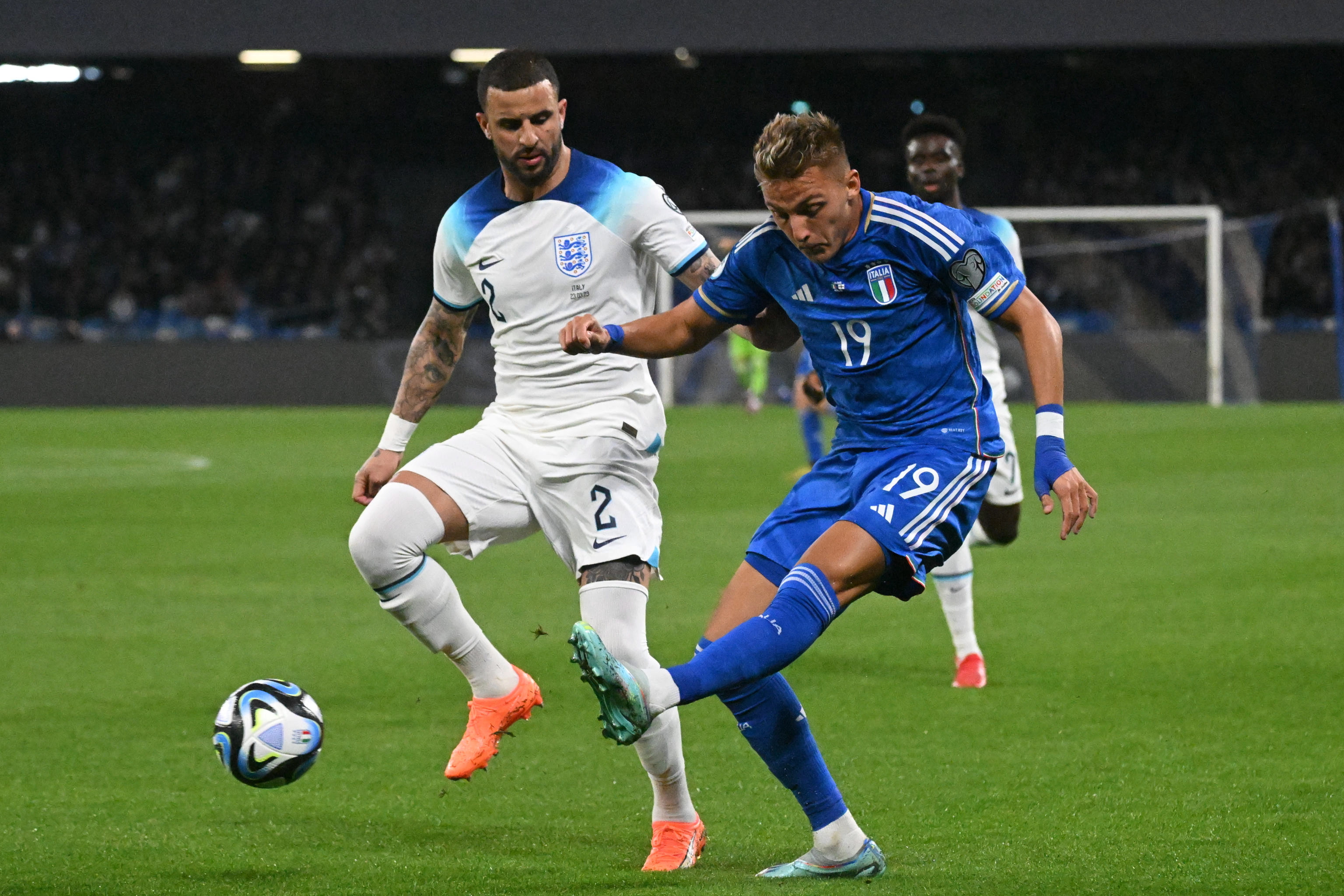 意大利横扫希腊，意大利登顶欧锦赛！的简单介绍