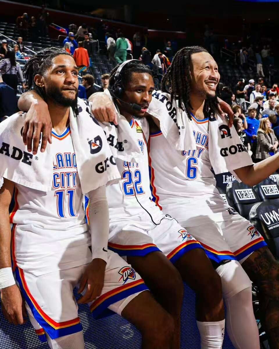 包含强强对话！球队实力对比引发热议的词条