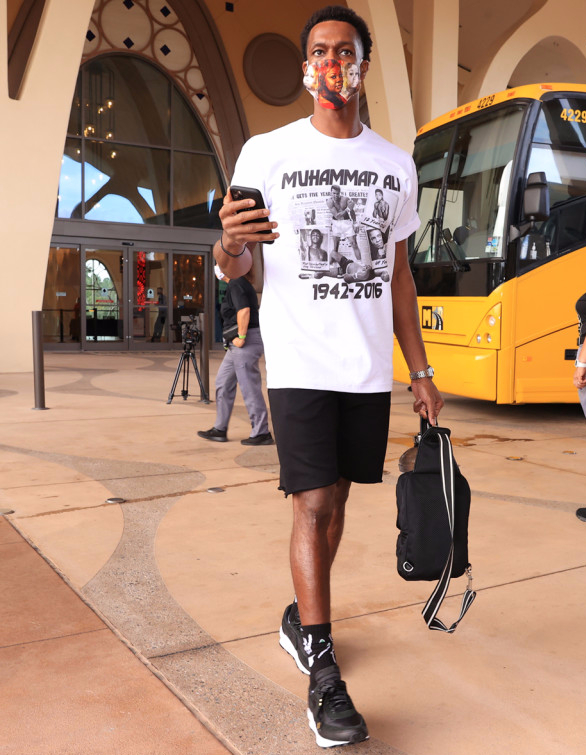 包含猛龙状元新秀表现出色，球迷期待更多表现的词条