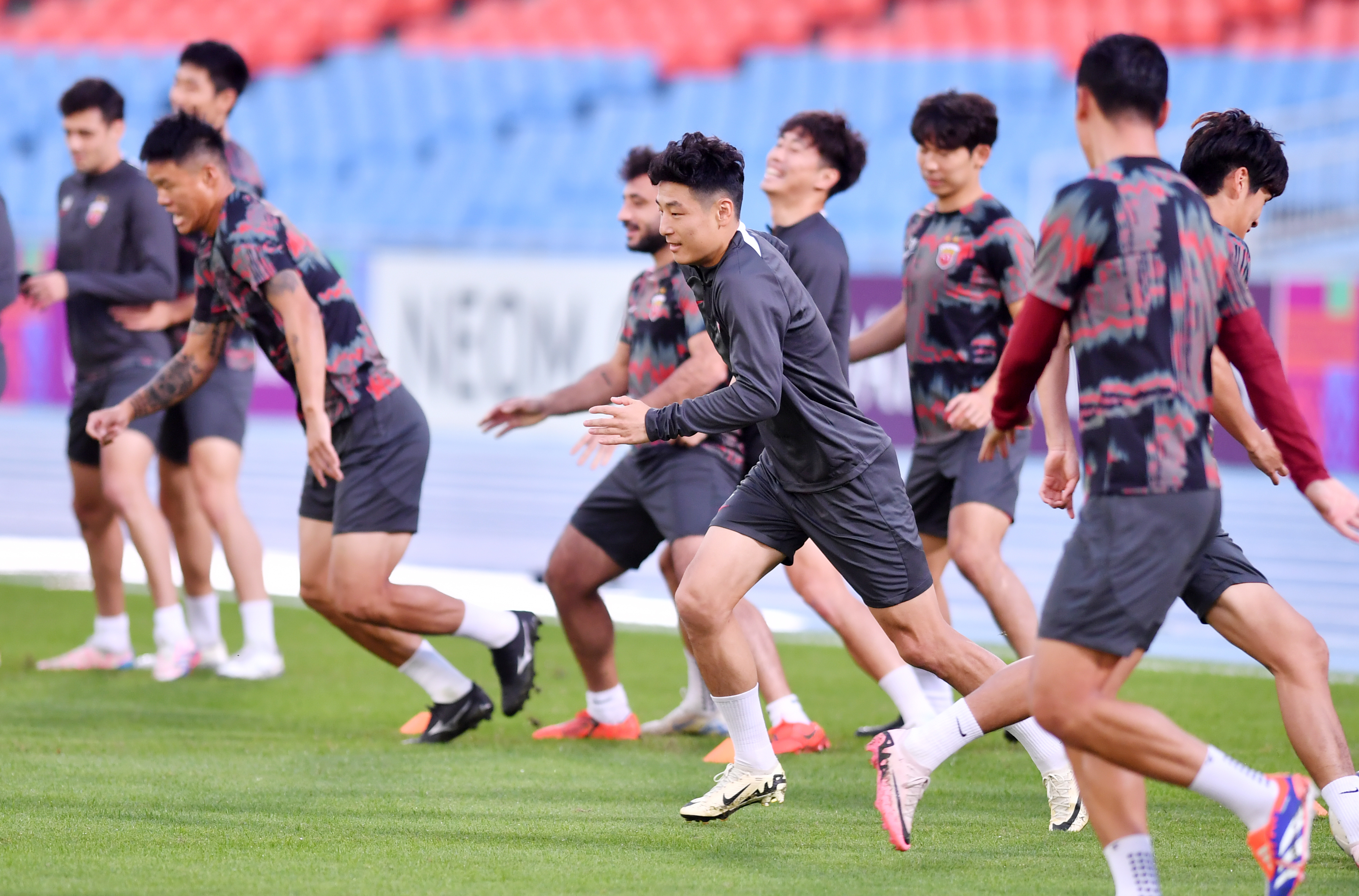 开云体育直播-本赛季球队气氛融洽，备战工作高效紧凑的简单介绍