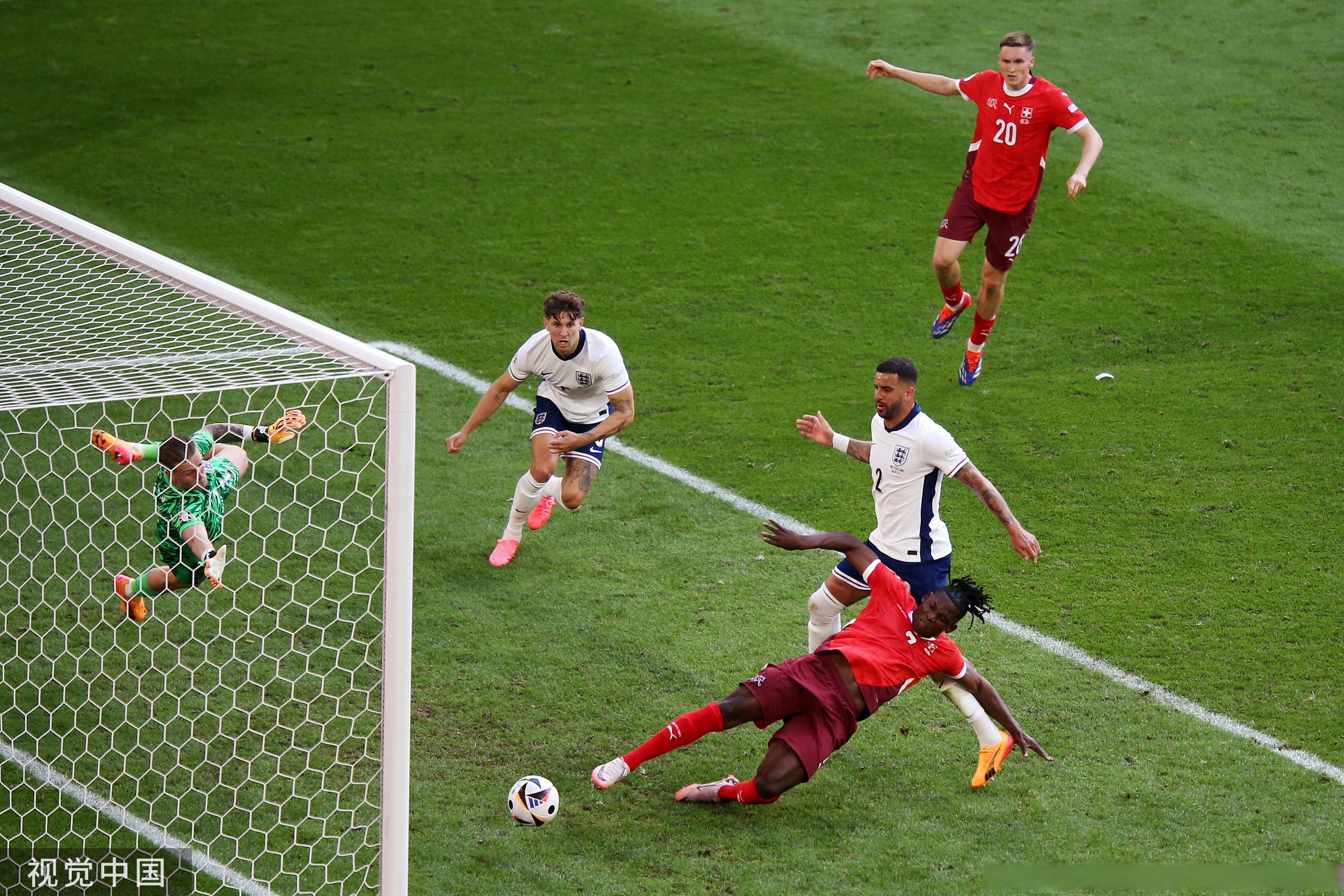 开云官方app入口-丹麦队在欧锦赛上展现出色技术，晋级半决赛