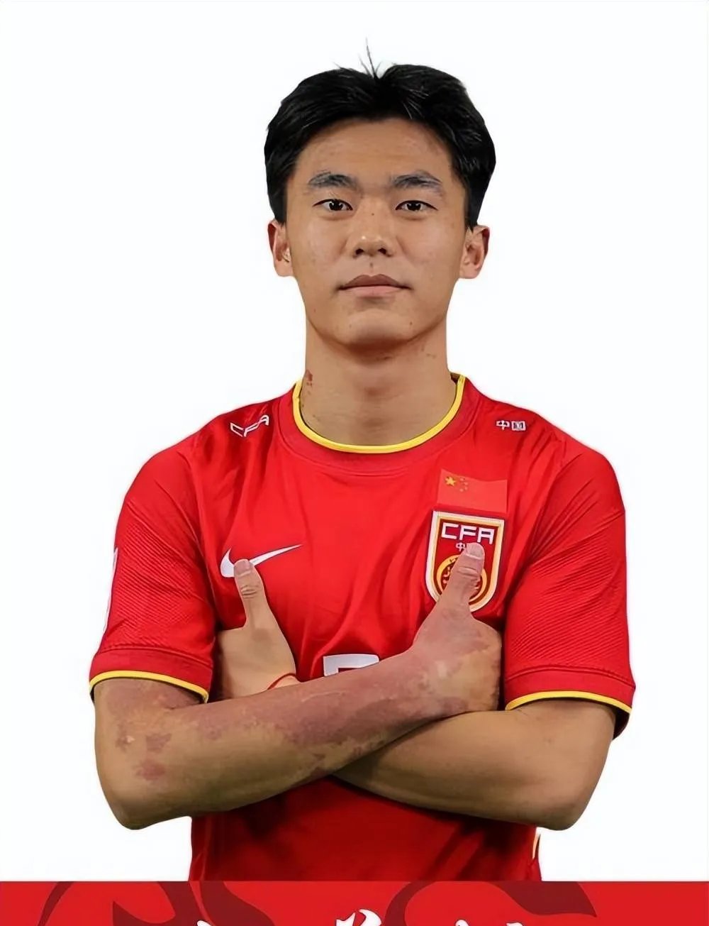 中国国家队球员身手敏捷,获得关键胜利 中国国家队球员身手敏捷,获得关键胜利