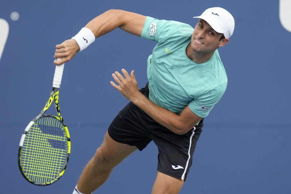 关于拉沃尔杯翻盘美网，兹维列夫状态火热的信息