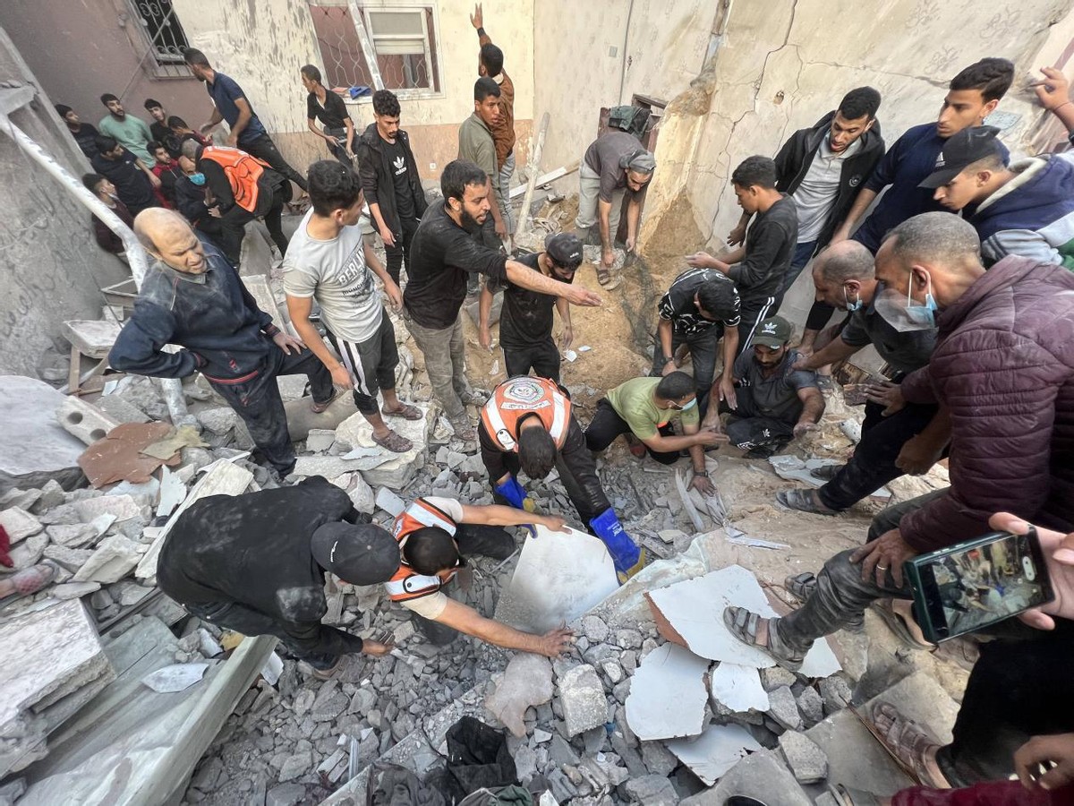 包含西班牙人经历惨痛失利,争议重重的词条 包含西班牙人经历惨痛失利,争议重重的词条