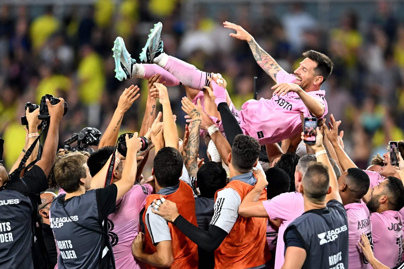 阿森纳力克美国,梅西带队取胜 阿森纳力克美国,梅西带队取胜