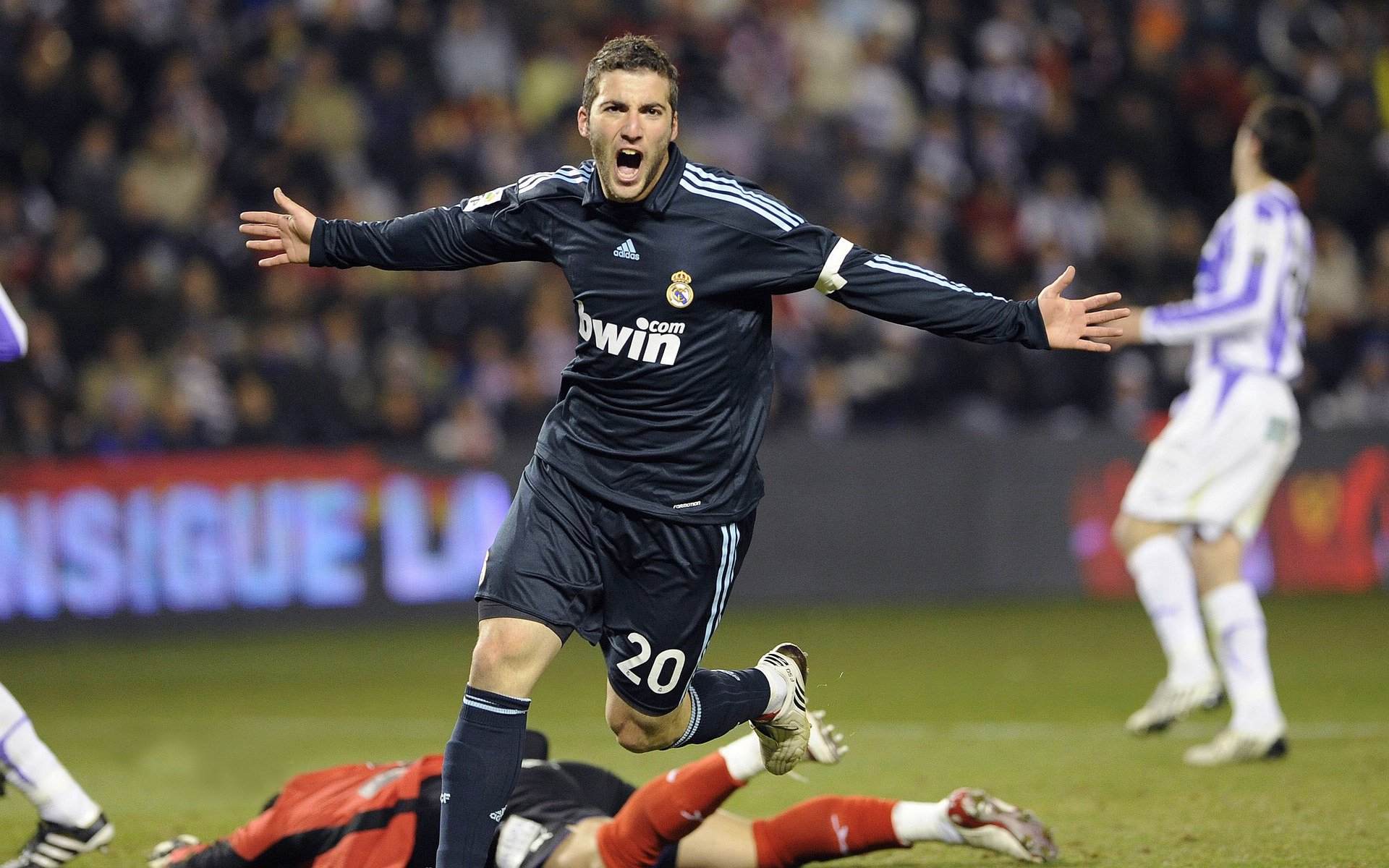 战术博弈,阿圭罗持续制造杀伤,国际米兰体系压制挪威风暴