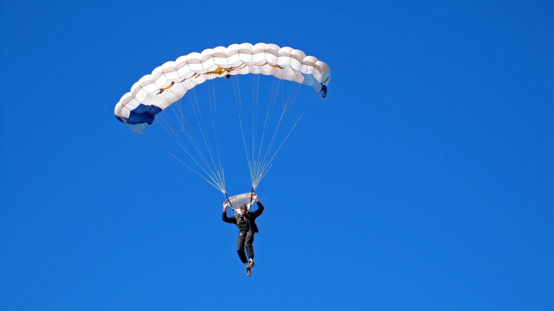 逆转与统治，当广东队遇上约基奇